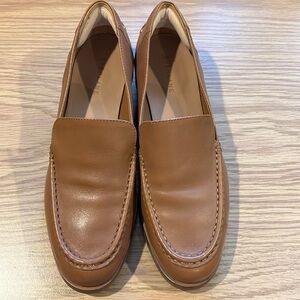 Everlane The Modern Loafer in Camel - WORN ONCE! Absolutley beautiful leather